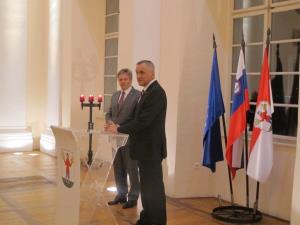 096 sprejem v barocni dvorani (2)